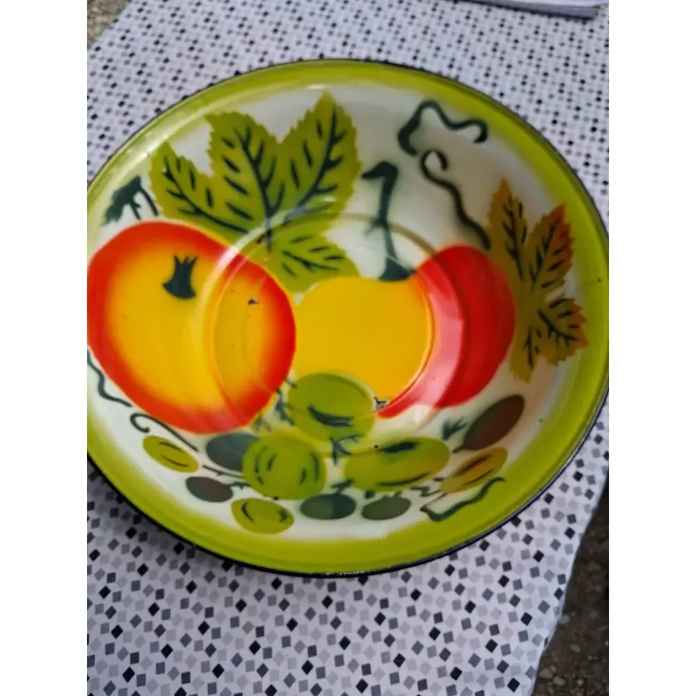Vintage Enamelware Harvest Fruit Bowl 12